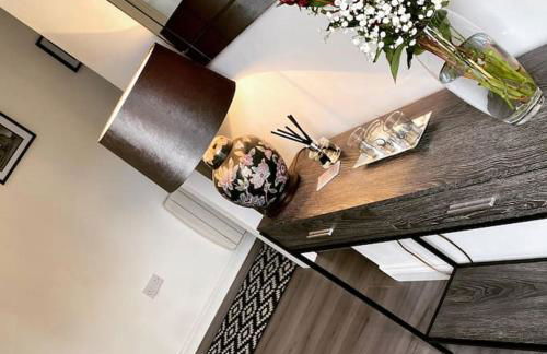 Riverside View - Large, modern 4 bedroom house with hot tub - Foto 17