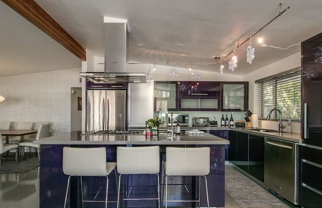 Mid-century Modern W/backyard Oasis, Putting Green - Foto 12