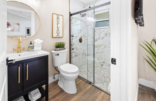 Alluring Luxury Oasis, Modern Comfort & Relaxation - Foto 37