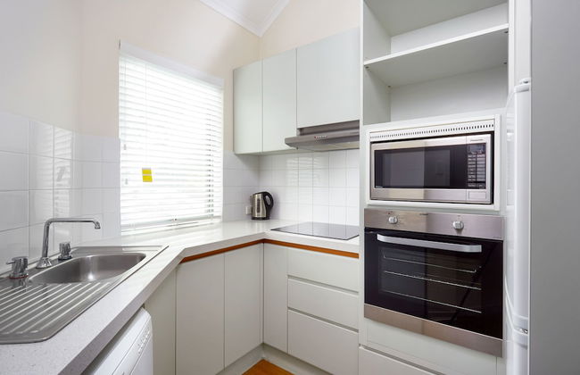 Broadwater Resort Como - Photo 10