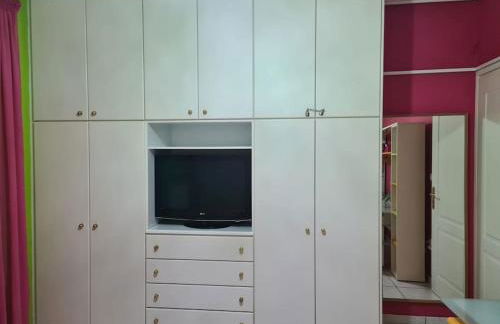 Άνετο, μεγάλο σπίτι κοντά στο μετρό - Foto 16