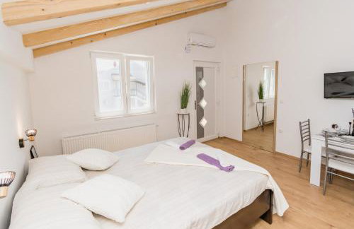 Studio Apartment Harmony NP Krka - Foto 12