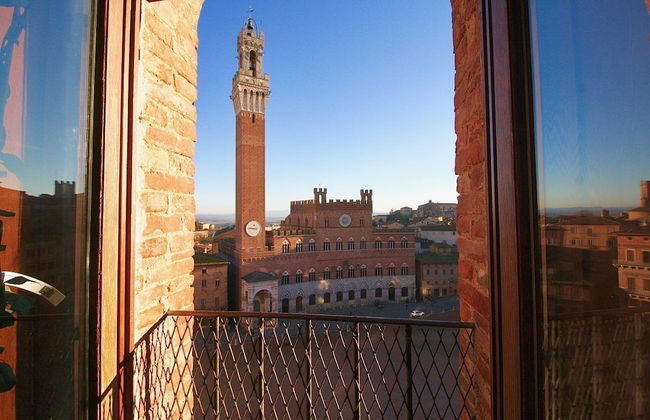 Torre del Cavaliere - Photo 1