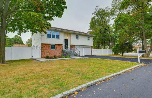 Bay Shore Vacation Rental with Shared Yard! - Foto 29