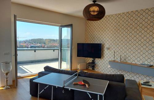 AT THE TOP - Penthouse über den Dächern der Stadt - Photo 7