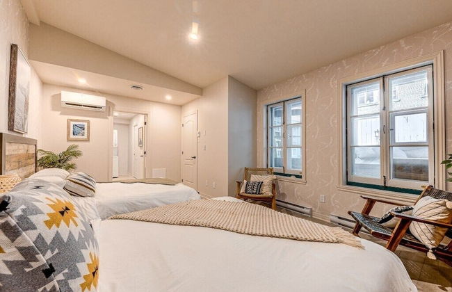 St. Ursule Two-Storey Oasis - Photo 4