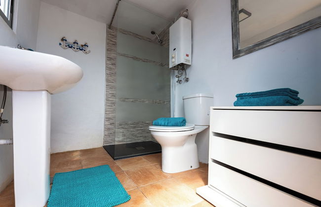 Wooden Cabin Next to the Beach - Foto 8