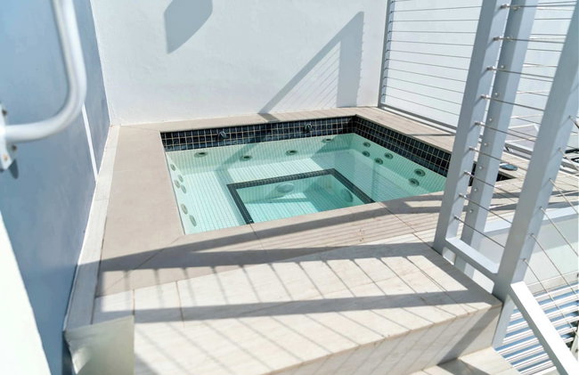 2BR Ocean Penthouse - Private Terrace & Hot Tub - Foto 29