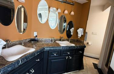 Crystal Palm Lakefront Luxury Home 6 Bed and 5 Bath - Foto 20