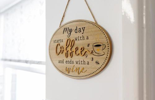 Flatzy - Sleeps 16 Near Football Ground & Ping Pong Table - Foto 4