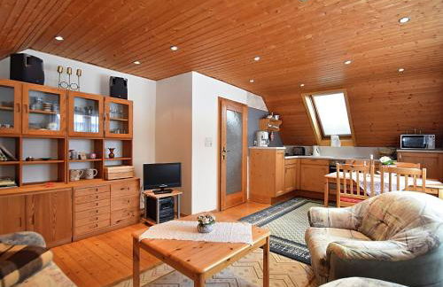 Einladende Ferienwohnung mit Außenpool - Foto 6