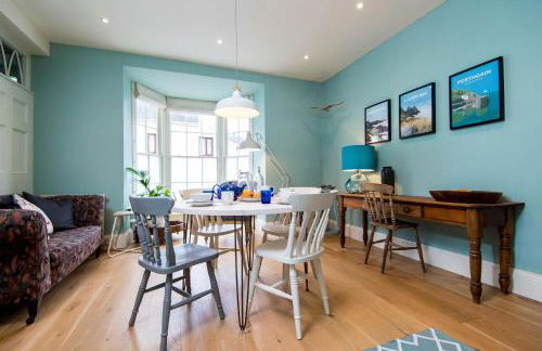 Gwalia House - A Luxurious Townhouse in the Heart of Laugharne - Photo 3