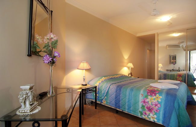 The Mediterranean Beachfront Apartments - Foto 3