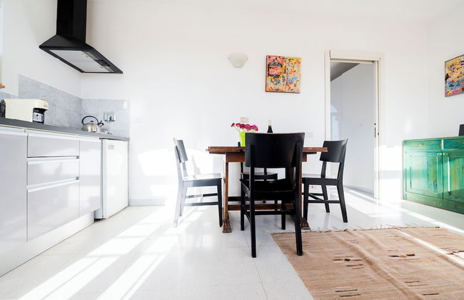 St. John Basilica Lovely Tower Apartment - Foto 7