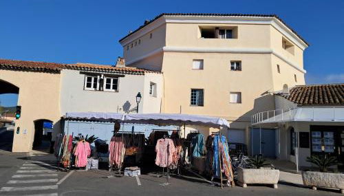 Studio dans une tour mythique à port grimaud - Foto 2