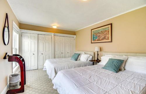 Lakefront Cayuga Retreat with Private Deck and Hot Tub - Foto 28