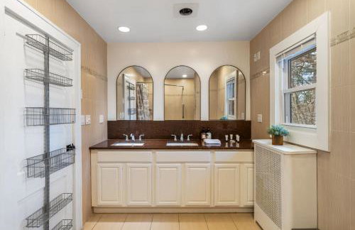 5BR Home Minutes to NYC and FIFA 2026 Sleeps 16 - Foto 49