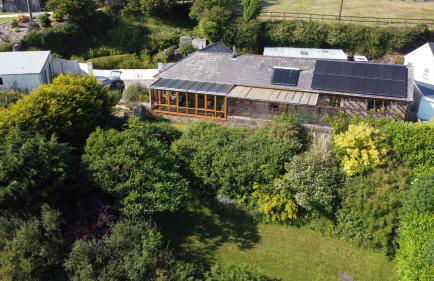 Brofallen - spacious holiday cottage with sea views and enclosed garden - Photo 7