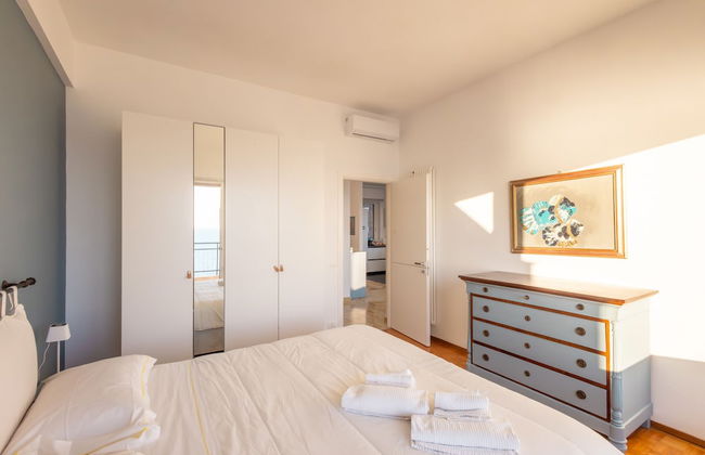 Sky & Sea Apartment by Wonderful Italy - Photo 2