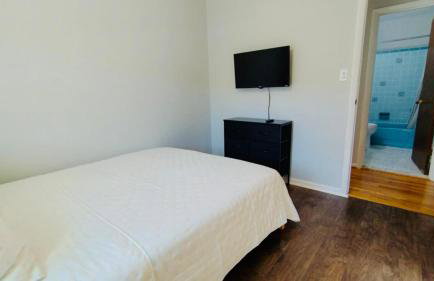 Private Upstairs Unit near Balt City John Hopkins - Foto 26