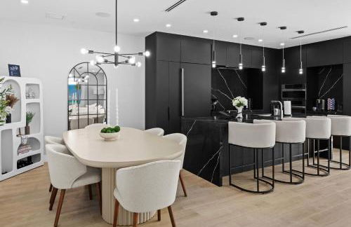 Modern Zen Oasis in Design District Sleeps 16 - Foto 18