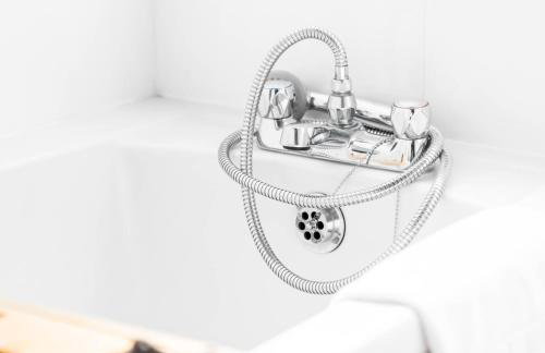 Chic 2 Bedroom Home - King-Size Beds - Garden - Parking 4VC - Foto 31