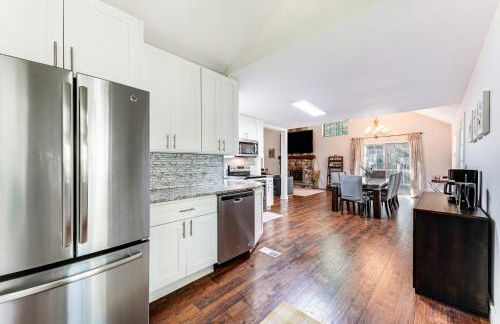 Cozy Wooded Retreat Big Bass Lake Home - Foto 7