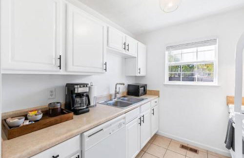 Perfect Sleep 20 Downtown 10 Queen Beds - Foto 16