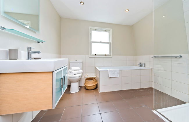 Between the Commons - Foto 14