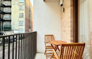 Central London Designer Home w Game Room and AC - Foto 15