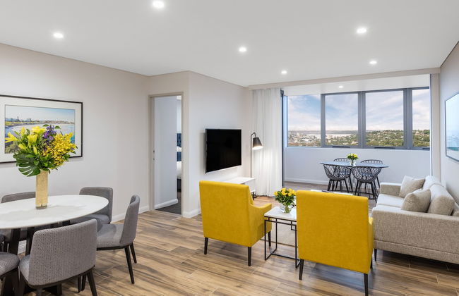 Meriton Suites Bondi Junction - Photo 60