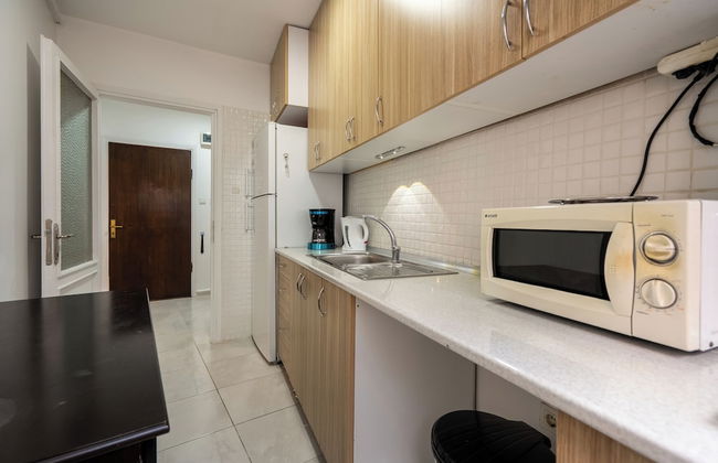 Charming 3-bedroom Apartment in the Heart of Kadıköy - Photo 34