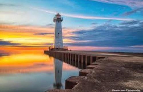 Cozy Coastal Retreat N Lake Ontario Sleeps 8 - Foto 1