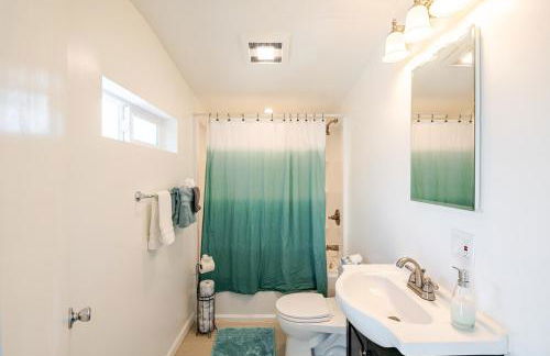 Charming Sonoma Cottage 2BD and 2BA Close to Plaza - Foto 38