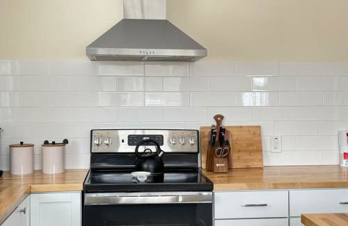 NEW 6-Bedroom Retreat Book Your Summer Getaway - Foto 25