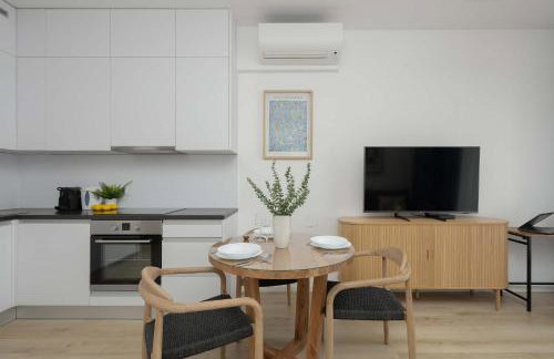 Stylish Apartment in Browary Warszawskie with Air Conditioning & Parking by Noclegi Renters - Foto 8
