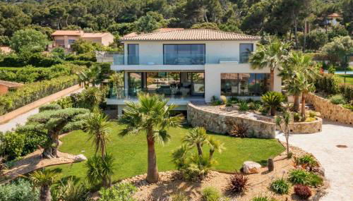 Villa Palma Giens - Vue Mer Panoramique -Piscine Chauffée Mai à Septembre- 4 chambres -Garage - Foto 2