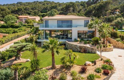 Villa Palma Giens - Vue Mer Panoramique -Piscine Chauffée Mai à Septembre- 4 chambres -Garage - Foto 2