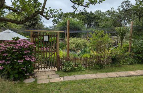 'Monktonmead Lodge' in secluded setting, with private indoor pool. - Photo 29