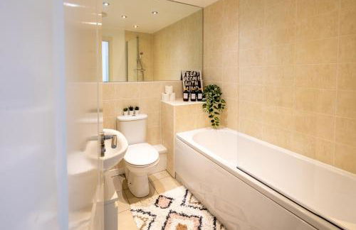 Cozy Glam Patchway Garden House Sleep 9 Mid-Long Term Welcome - Foto 16