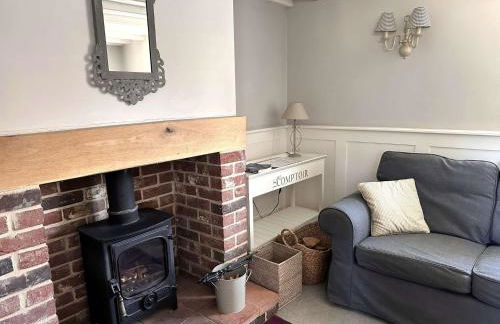 Well Cottage Retreat , Salthouse By Together Travel - Photo 16