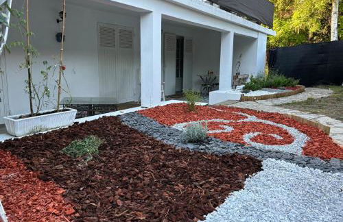 Appartement entrée privative, terrasse et jardin - Photo 1