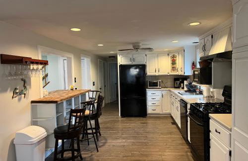 A charm Cape house centrally located close to everything that Cape code offers - Foto 13