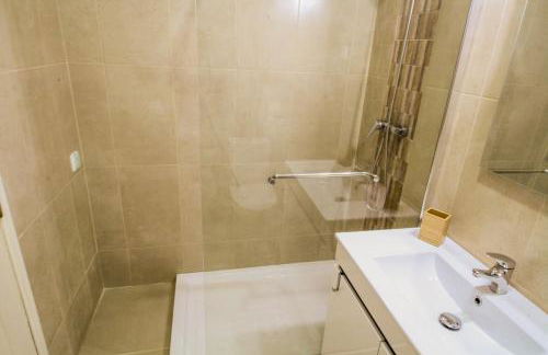 Vau Costa beach apartment with pool - Foto 8