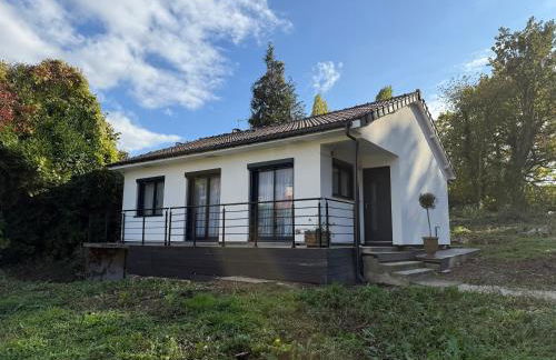 Le Balcon petit extérieur Idéal familles & couples à 10 min Disneyland Paris avec lit Queen size & parking privé - Foto 1