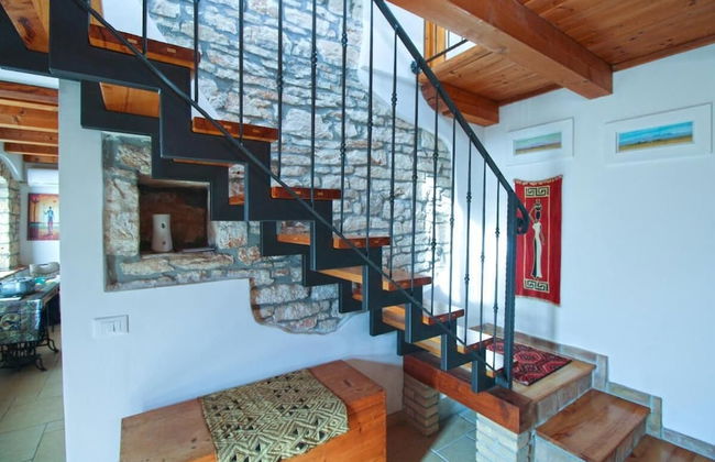 Charming House With Garden and BBQ in Galizana - Photo 13