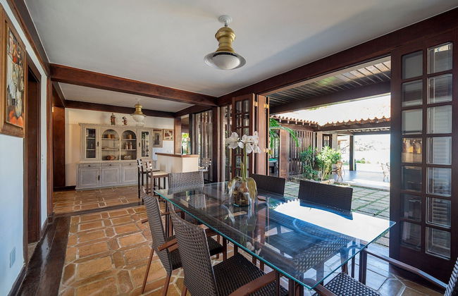 Casa com Cinco Quartos Pé na Areia - Foto 51