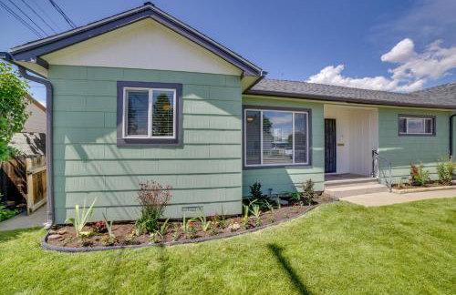 Relax Fireside! Tahoe Area Home 28 Mi to Slopes - Foto 23