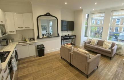 2 bed flat, sleeps 8, driveway, 5 Mins to Brixton - Foto 46