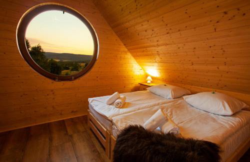 Drewniane domki z prywatnym jacuzzi i widokiem na Góry - Klimatyczny Kompleks w Górach Izerskich #Widogruszka - Photo 10